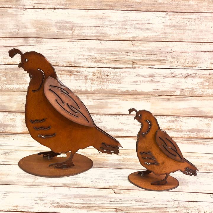 Universal Ironworks USA - Wholesale Sculpture - Quail Mom Medium Garden Sculpture