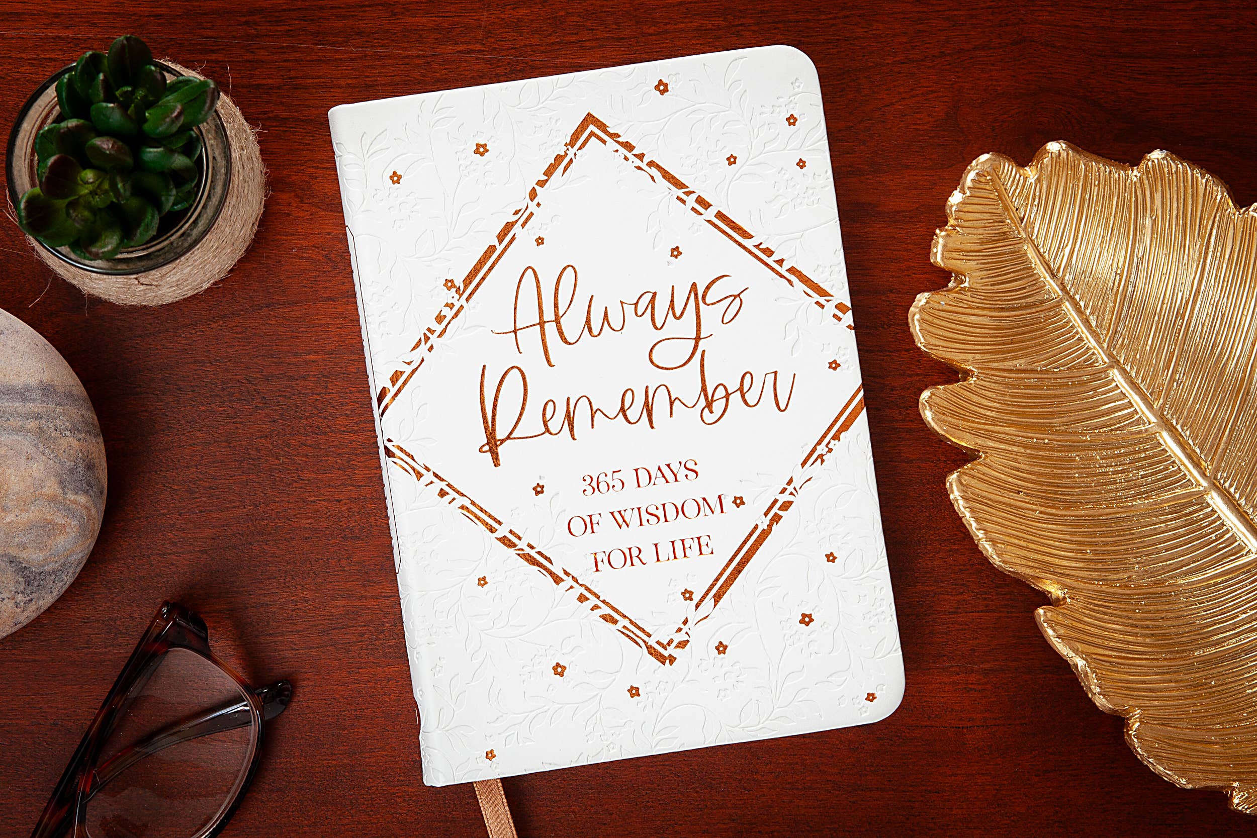 BroadStreet Publishing Group, LLC - Wholesale Religion - Always Remember (Daily Devotional)0