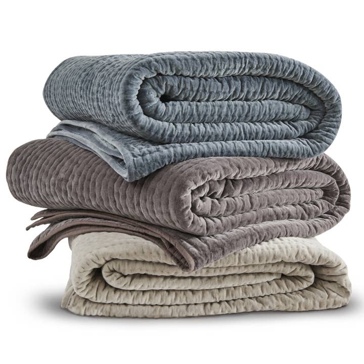 Mélange Home - Wholesale Quilt - Tamara Velvet Quilt Set