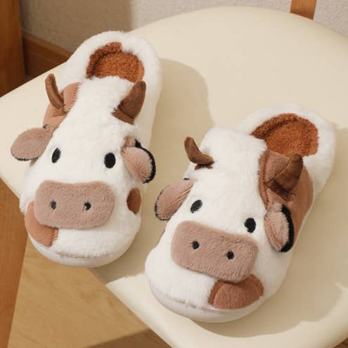 Comely Fashion - Vente Chaussons – femme - Pantoufles en peluche douces pour la maison à motif de vache western1