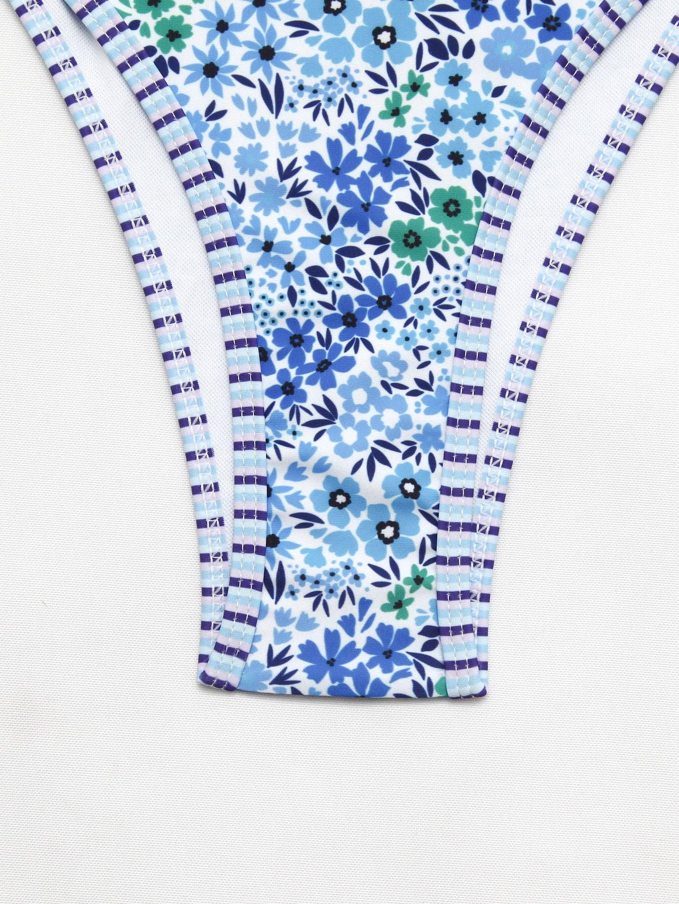 Dipped Shop - Wholesale Two Piece Swimsuit - Women's - Trendy Floral Printed Bikini Swimwear DP25C54910