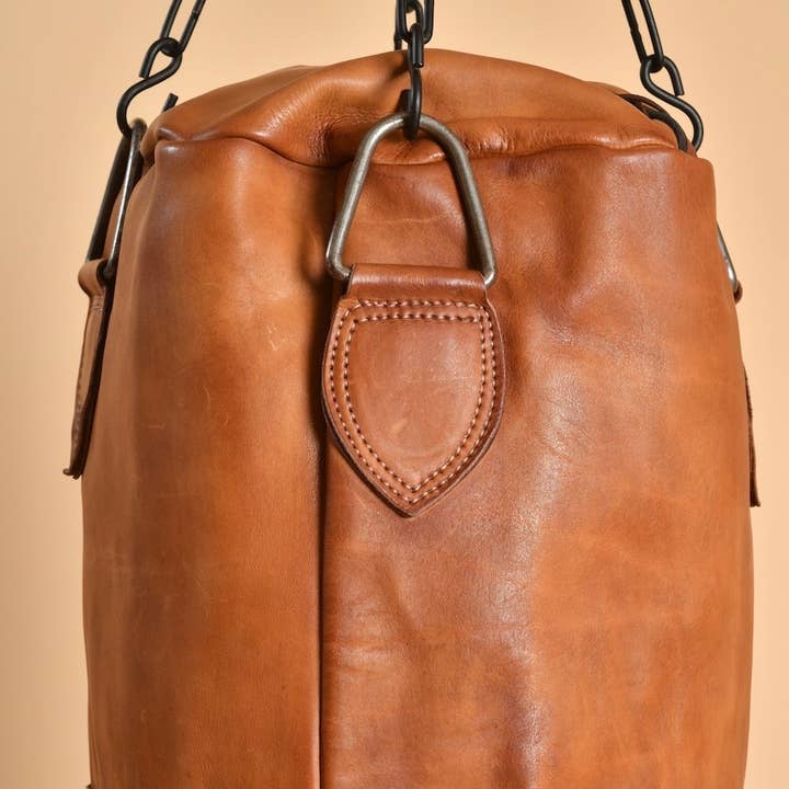 John Woodbridge Makers - Wholesale Sporting accessories - VINTAGE LEATHER PUNCHING BAG 19208