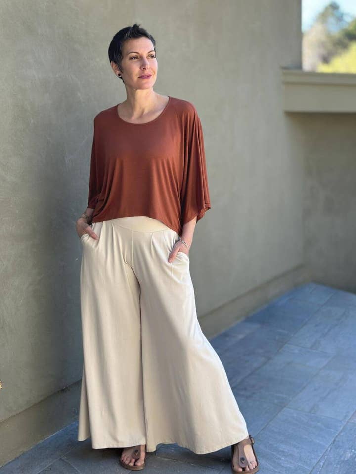 CARAUCCI - Wholesale T-Shirt - Women's - Swing Tee24