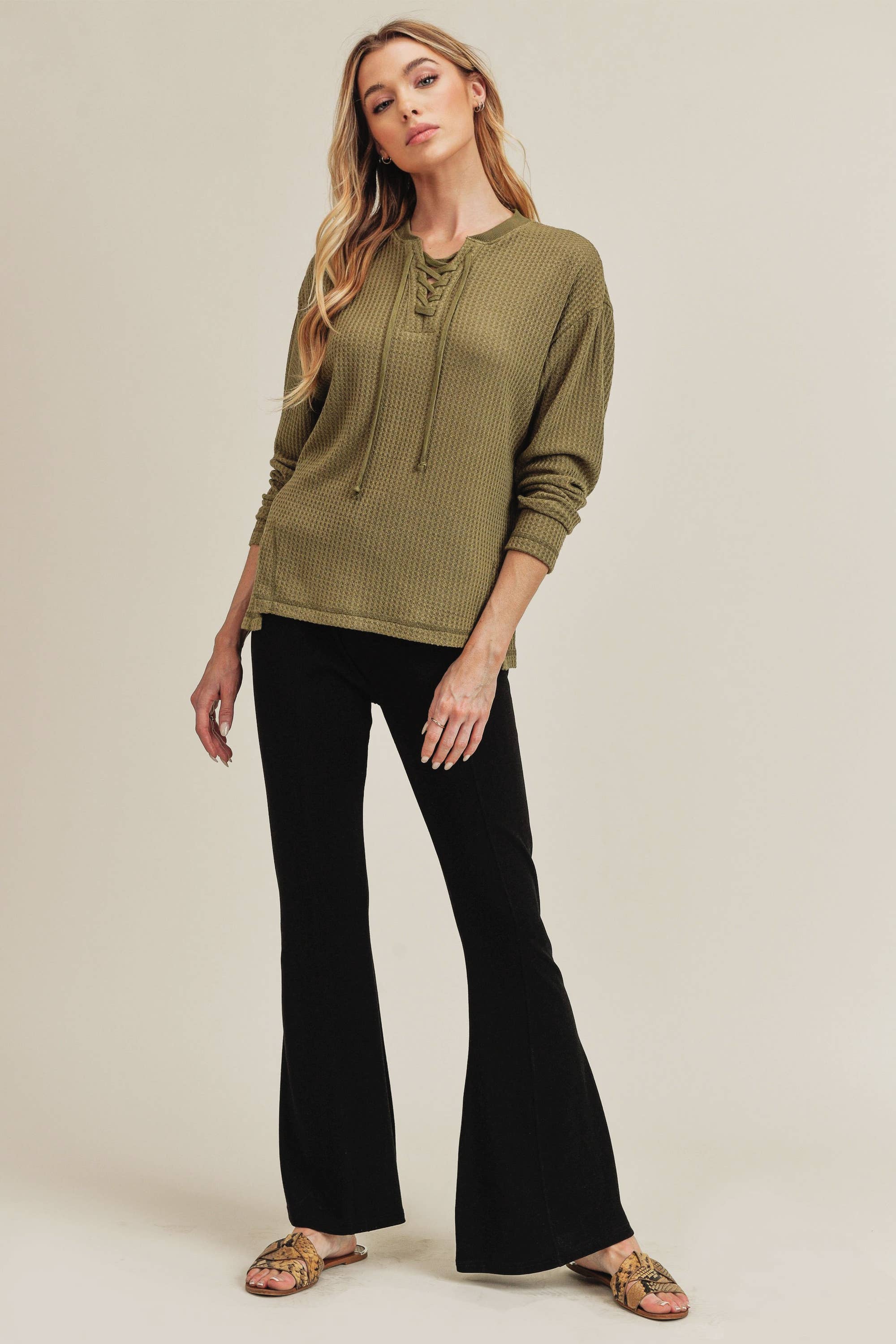 AEMI + CO - Wholesale Broek - Dames - 724AD Gloria Flare broek 119