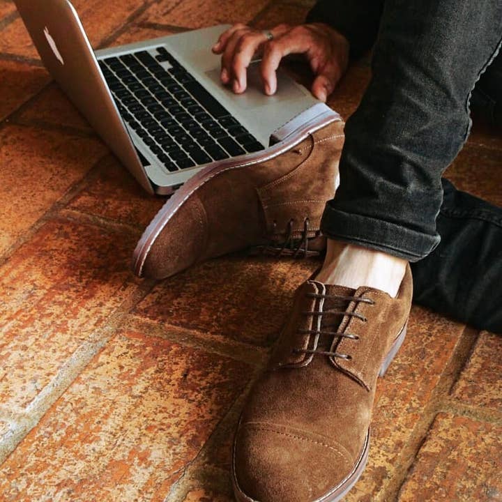 D'Cuero – Großhandel Oxford-Schuhe – Herren – Casarano Herren Wildleder Cap Toe Schuhe3