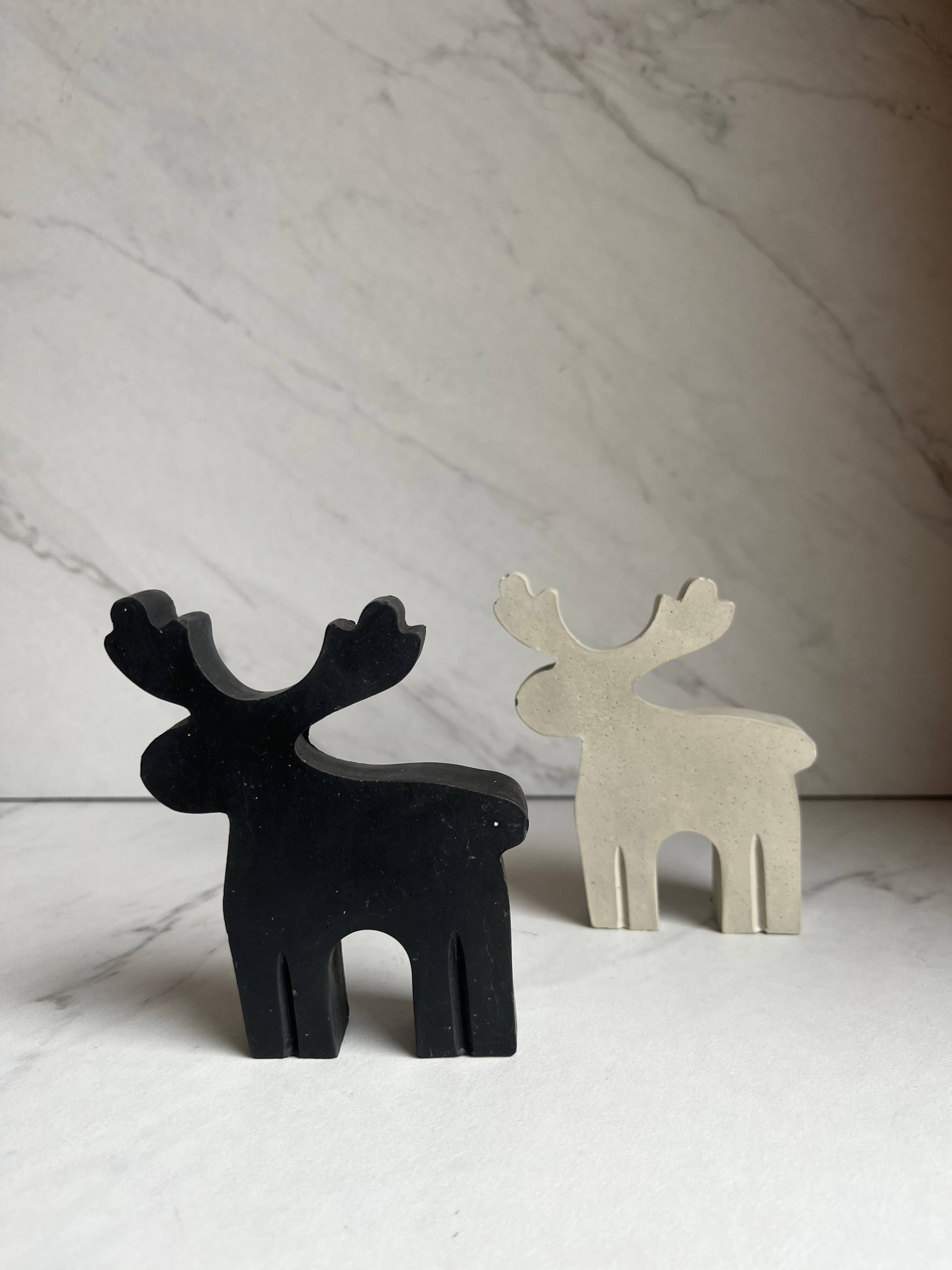 Nora - Wholesale Christmas Decoration - Concrete Christmas Reindeer4