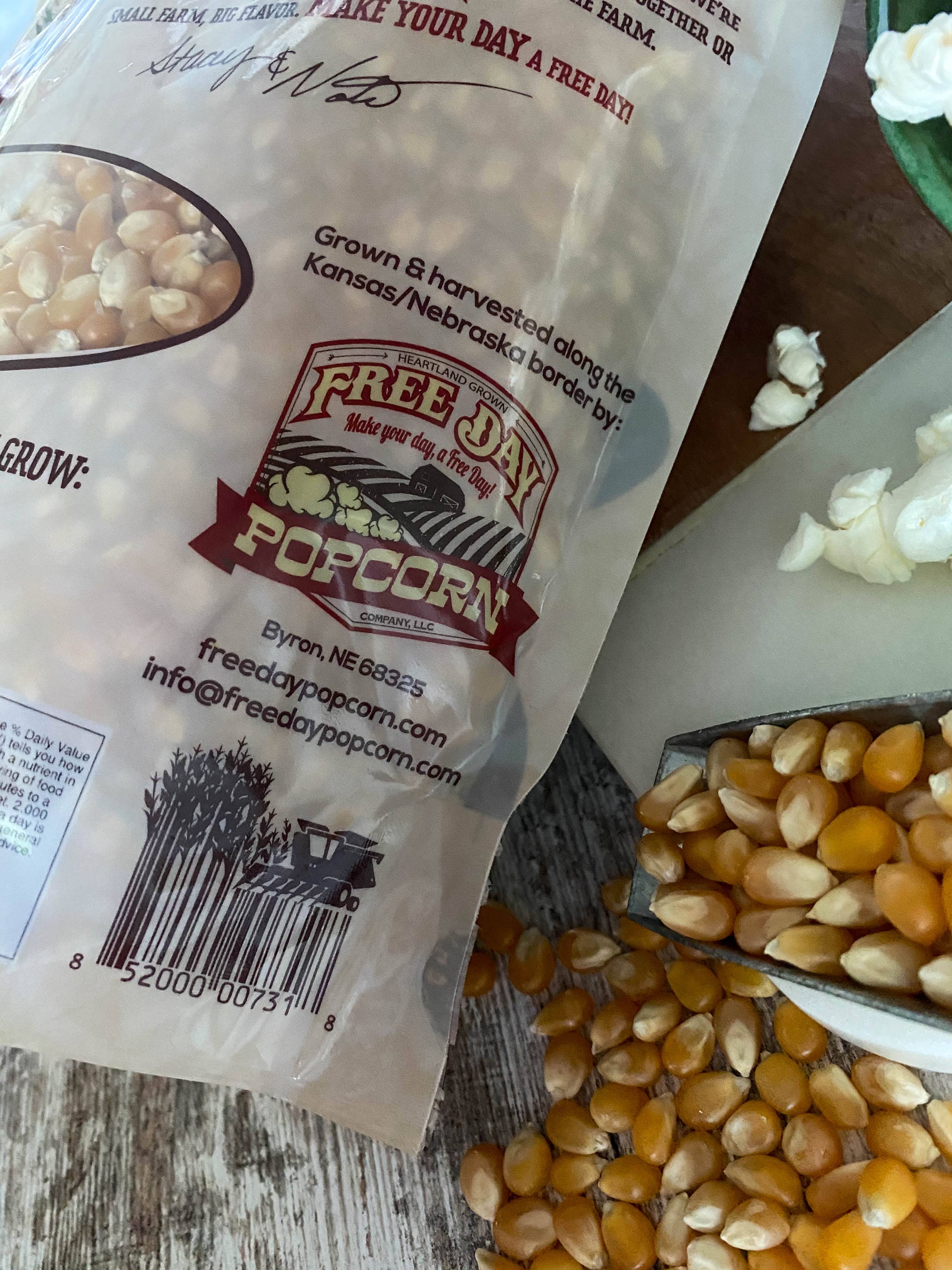 Free Day Popcorn Company - Wholesale Popcorn - Yellow Butterfly Popcorn, 3 lb (48 oz) pouch: Farm Fresh, Non-GMO Popcorn3