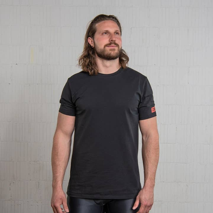 BASIC UNISEX T-SHIRT for wholesale by T2RIFF