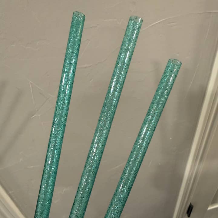Tiffany Glitter Straw (40oz Tumbler) for wholesale by Olive Lane Accessories