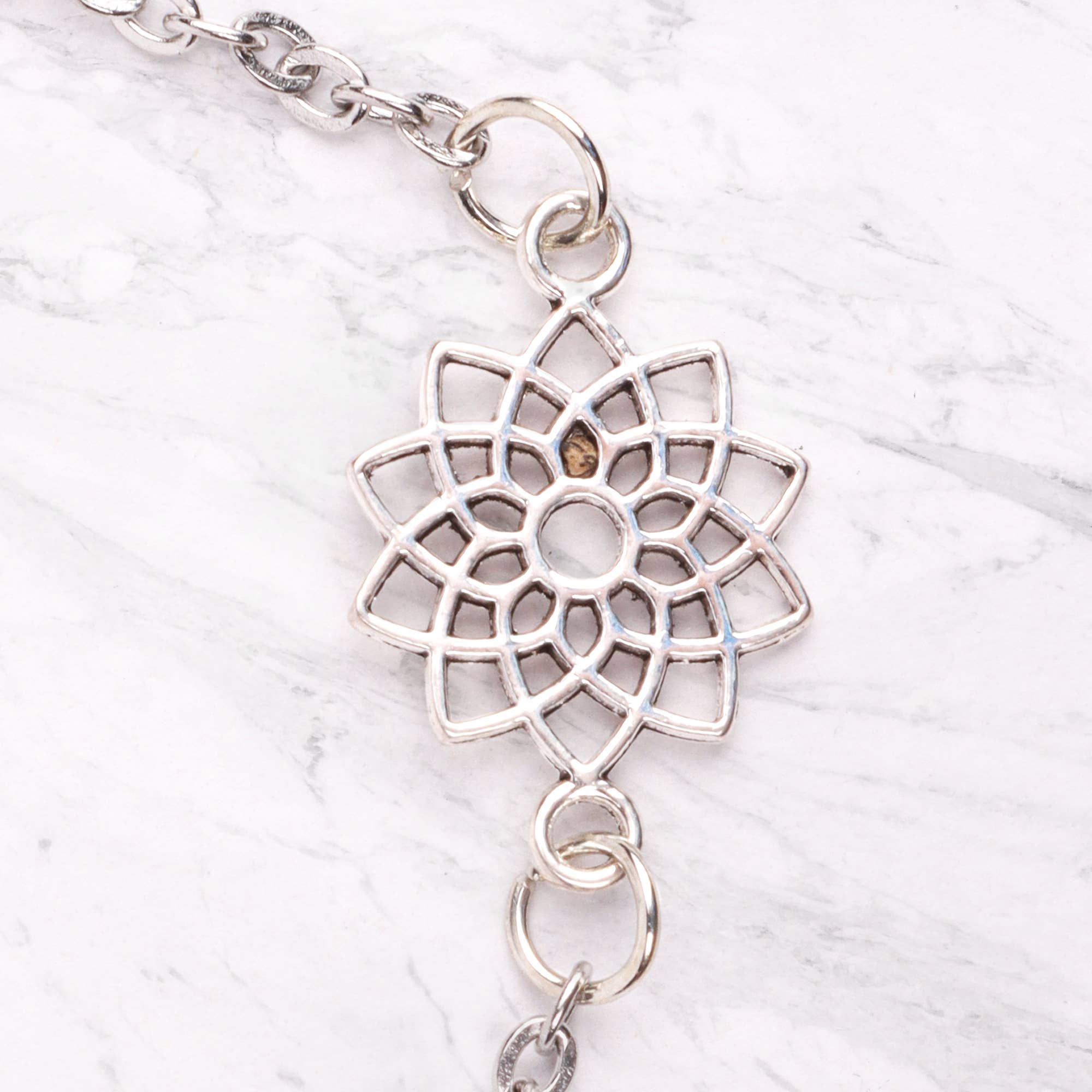 Myga – wholesale Berlockarmband – Seven Chakra-armband med justerbar kedja och chakra-berlock18