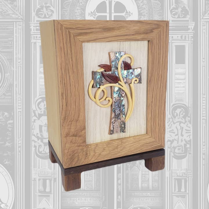Urne Croix et Vigne - Bois et coquille d'abalone faits à la main pour la vente par Positive Urns