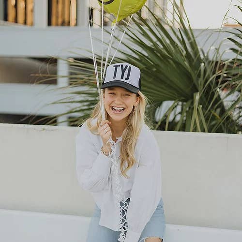 MM Designs – wholesale Truckerkeps – Dam – TYJ- Tack Jesus Trucker Hat1