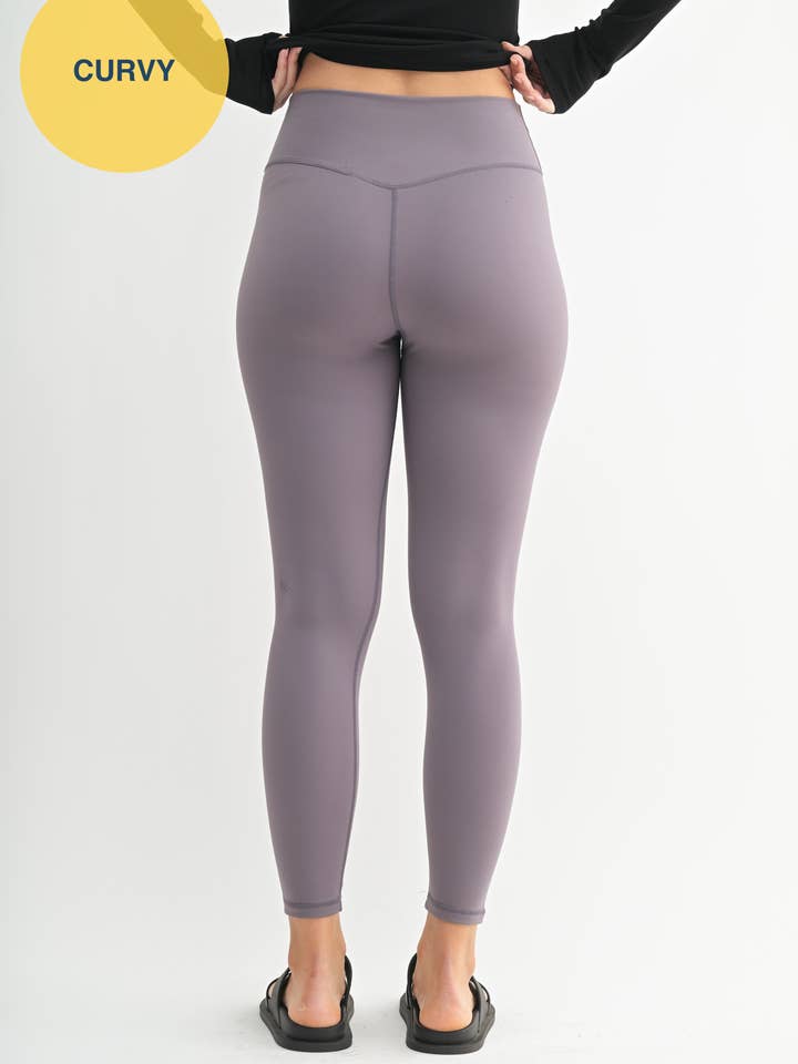 Mono B – wholesale Athletic/lounge leggings – Women's – CURVY Lycra-Blend Sweetheart Back Leggings