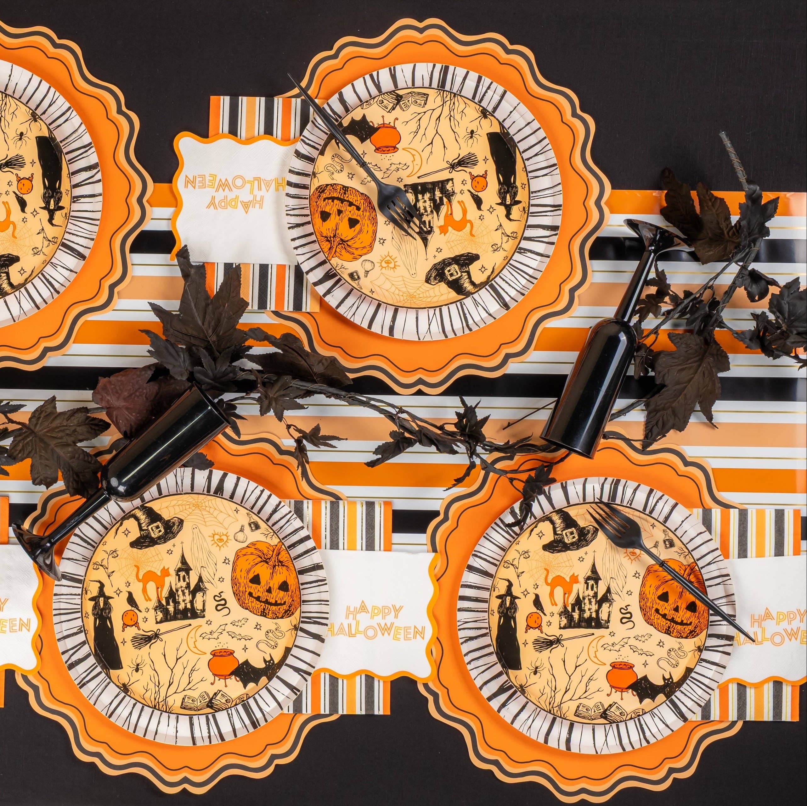 Gatherings by Curated Paperie – wholesale Engångsplatta – HAL25-DP5 Små tallrikar med Halloween-ikoner3