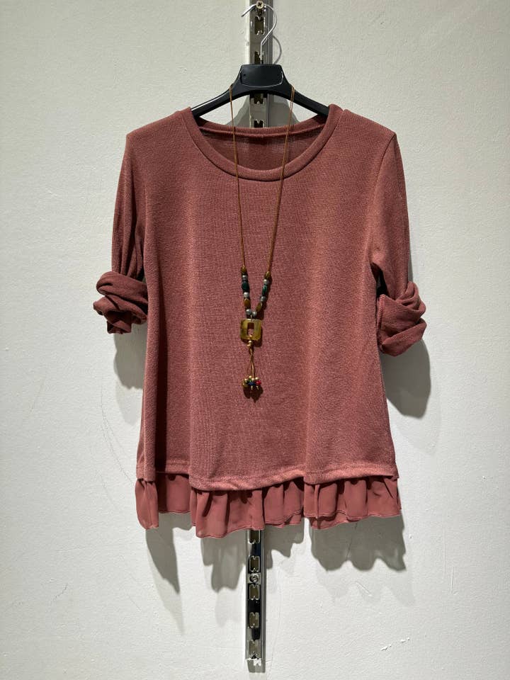 Only Yuan - Vente T-shirt – femme - T-shirt REF 1439 en 95 % viscose et 5 % élasthanne avec volants et collier1