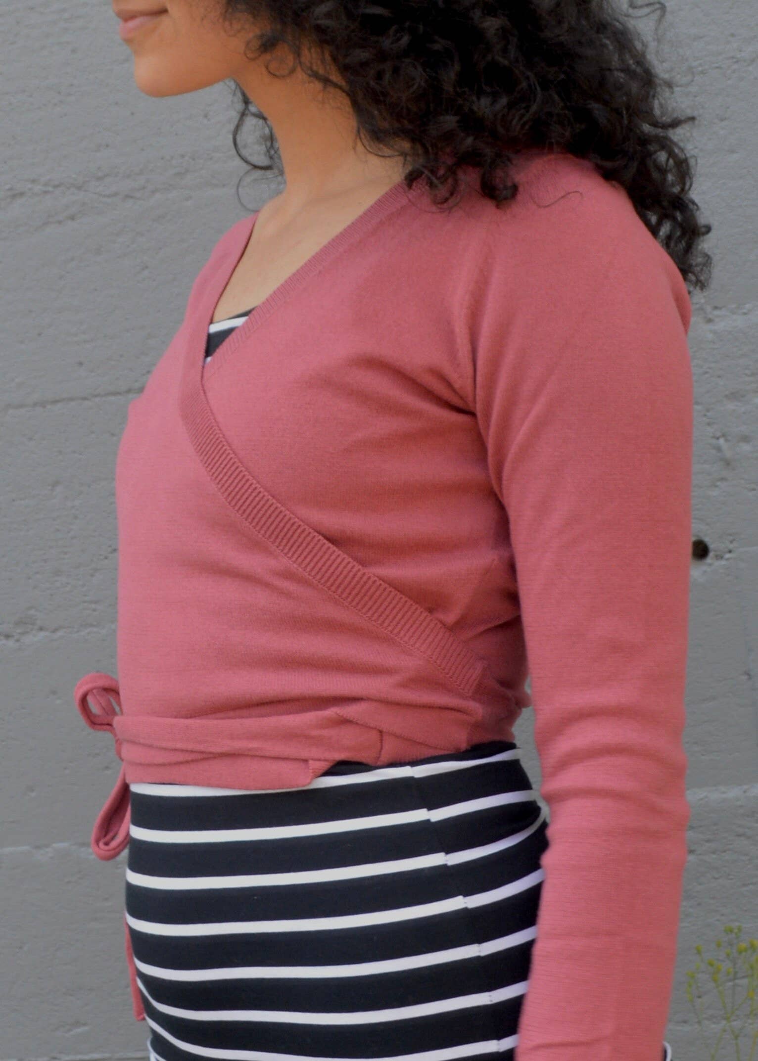 UNA PLUMA - Wholesale Knit Sweater - Women's - Colibrí Wrap Sweater - Organic Cotton Wrap11