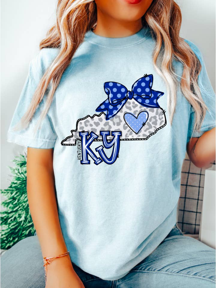 Gia Gifts Boutique - Wholesale Screen Printed T-Shirt - Women's - Leopard Doodle Kentucky State Graphic Tee | Kentucky