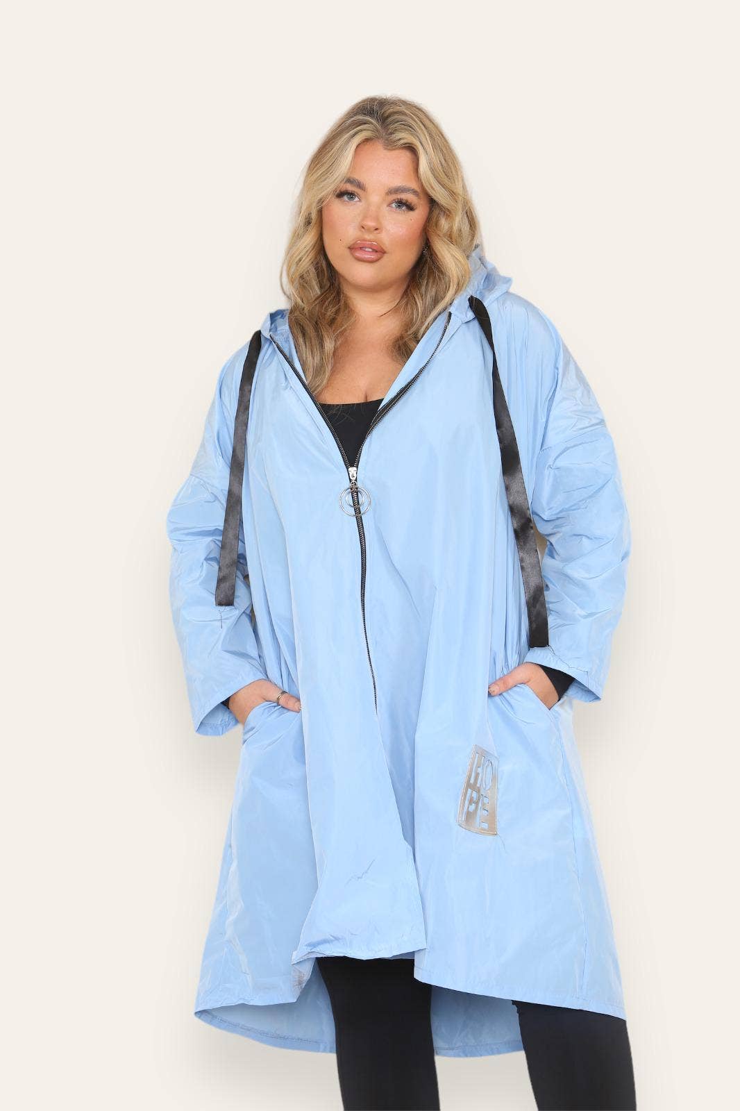 Miss Bold - Wholesale Raincoat - Women's - Oversized Hooded Rain Mac18