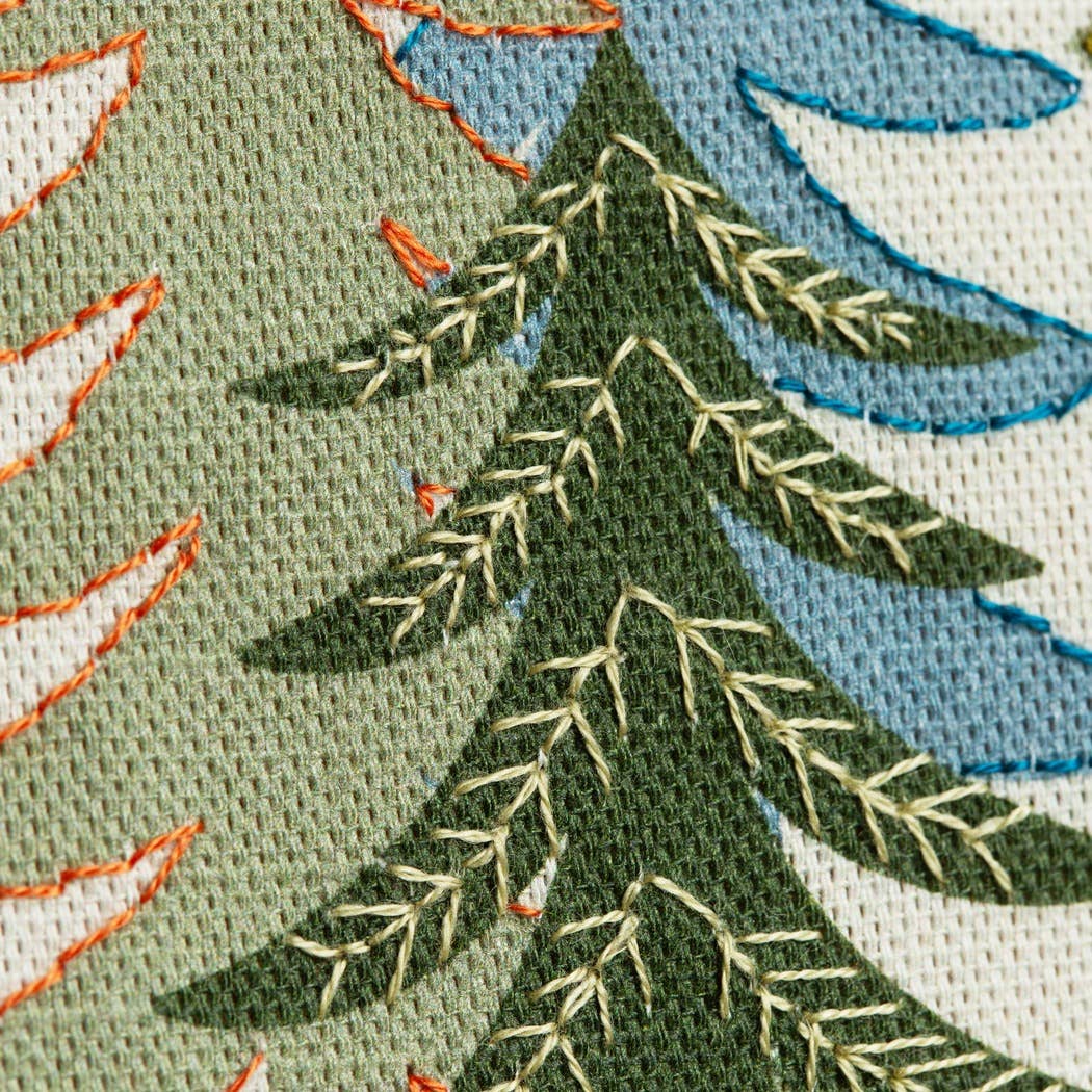 Corinne Lapierre Limited - US Tariff Duty Paid – wholesale Craft sewing kit – Printed Linen Embroidery Kit King of the Woods4