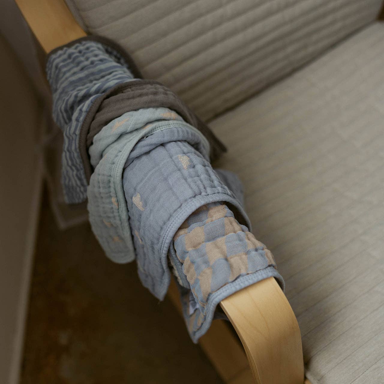 Cloud Set - Muslin Burp Cloths (4 Pack) for wholesale on Faire4