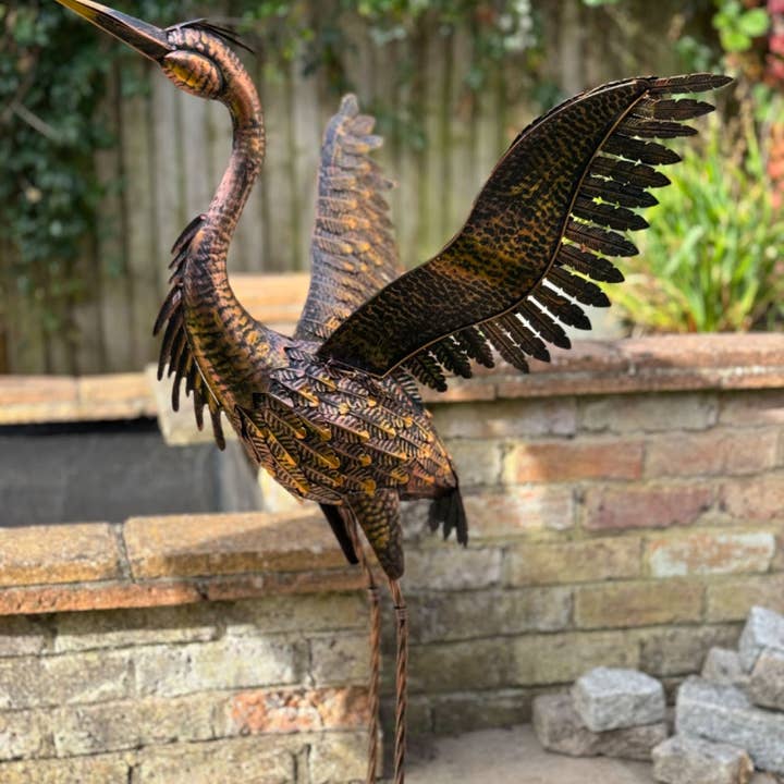 Marissa's Gifts - Wholesale Outdoor Ornament/Decor - Large Bronze with gold brush Heron Dimensions are 79 x 60 x 107cm. | Garden Statue | Bird Yard Art | Outdoor Decor6