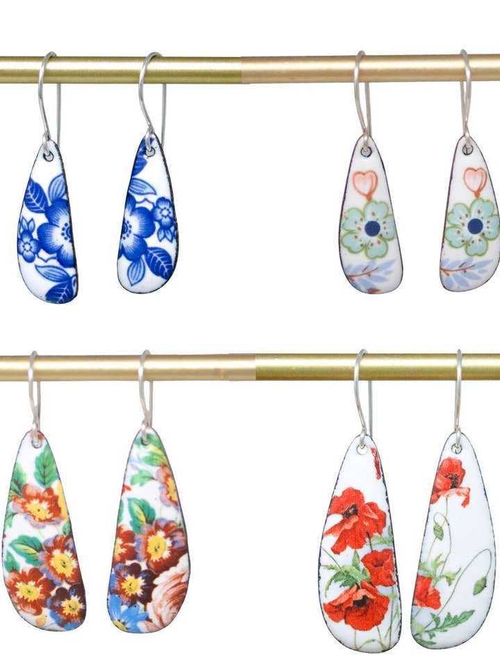 Drop Vintage Blomörhängen, Två Storlekar, Blandade. för wholesale av Rising Jewelry