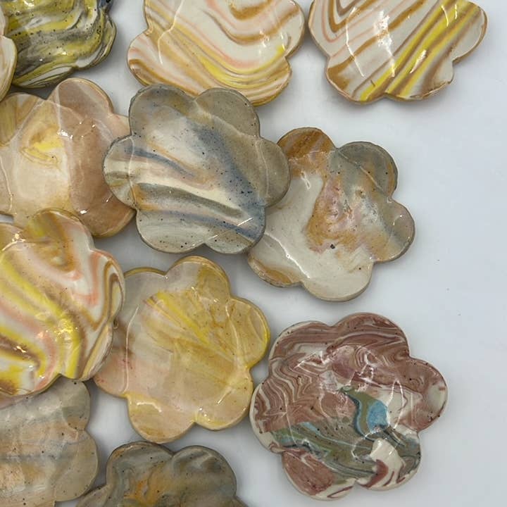 MVP STUDIO - Wholesale Jewelry Dish - Petal Plates2