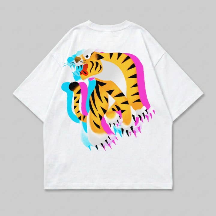 T-shirt homme boxy stereotiger pour la vente par Mary Cotton Couture