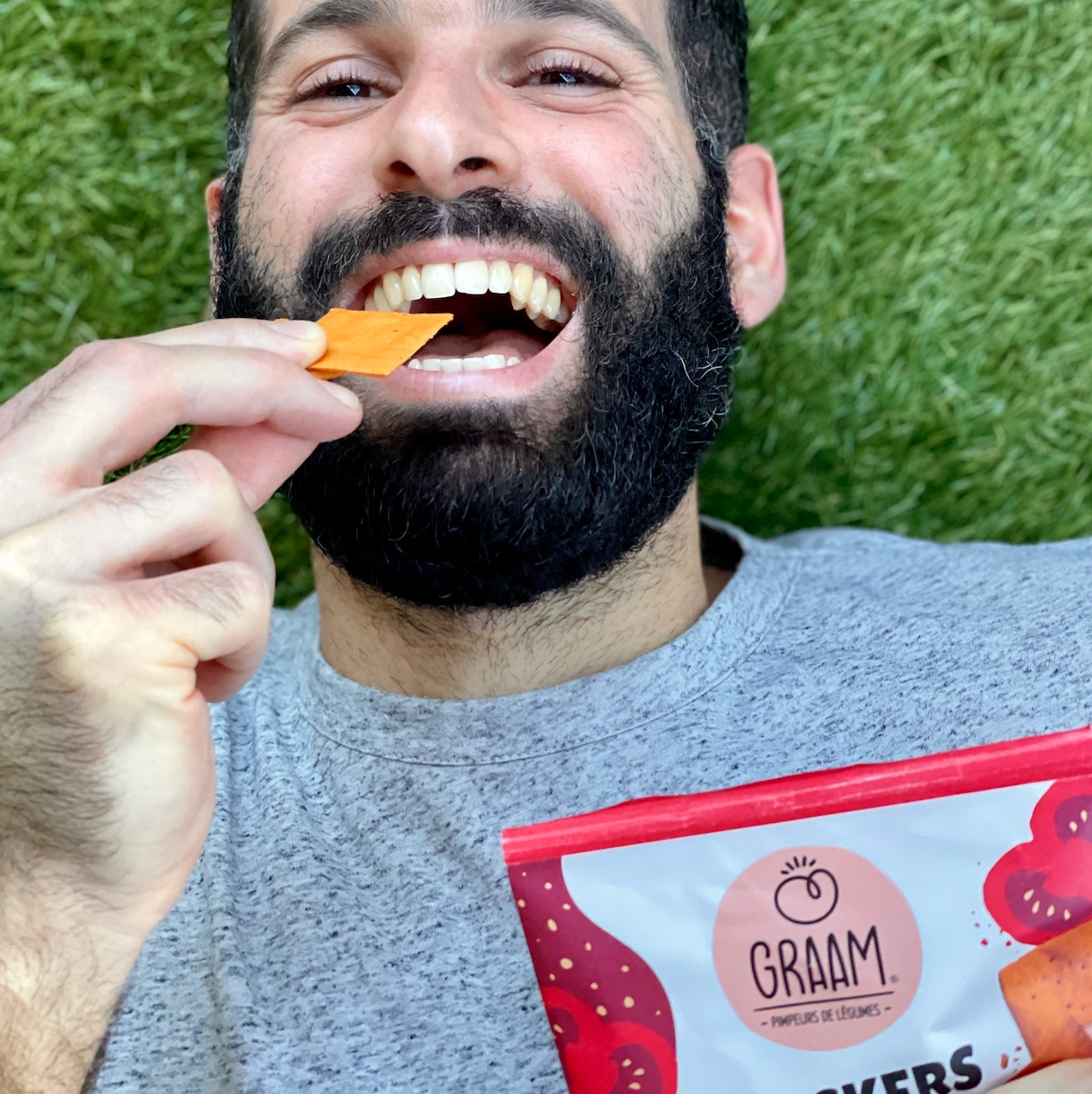 GRAAM - Wholesale Crackers - GRAAM TOMATO & PAPRIKA CRACKERS 30g2