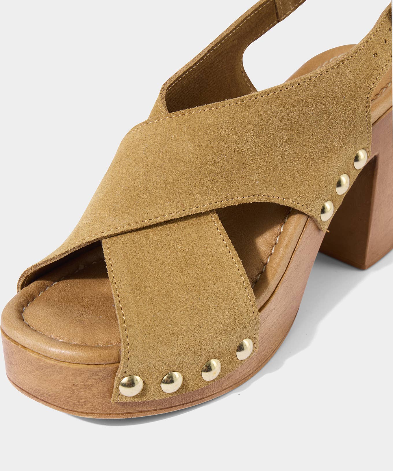 Bräune Bella Vita italienische Wildlederschuhe mit Nieten für den Großhandel auf Faire3