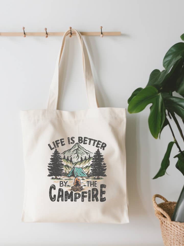 Petit sac fourre-tout en toile Life Is Better By The Campfire pour la vente par EnchantingSunshine
