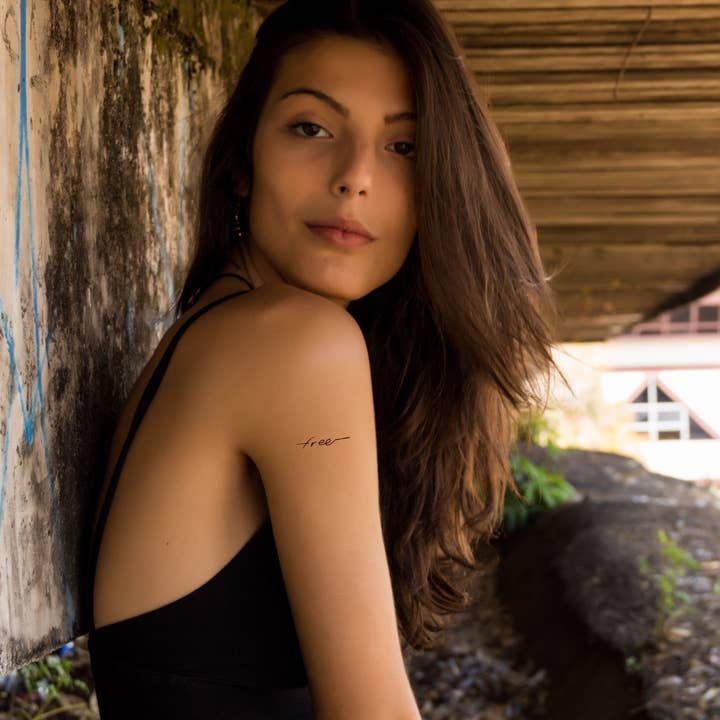 encredelicate - Wholesale Temporary Tattoo - Small temporary tattoo of the word free (set of 5)2