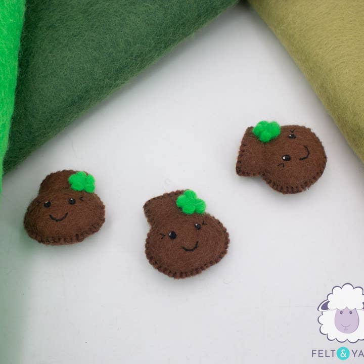 Cute Pot With Shamrock for wholesale by Felt and Yarn