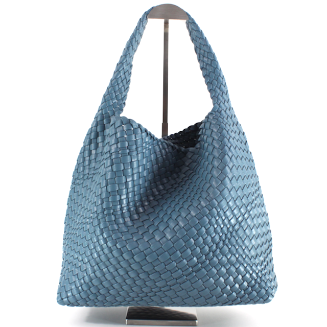Pretty Persuasions - Wholesale Shoulder Bag - Women's - P23067 Woven Hobo Bag w/Cosmetic Pouch24