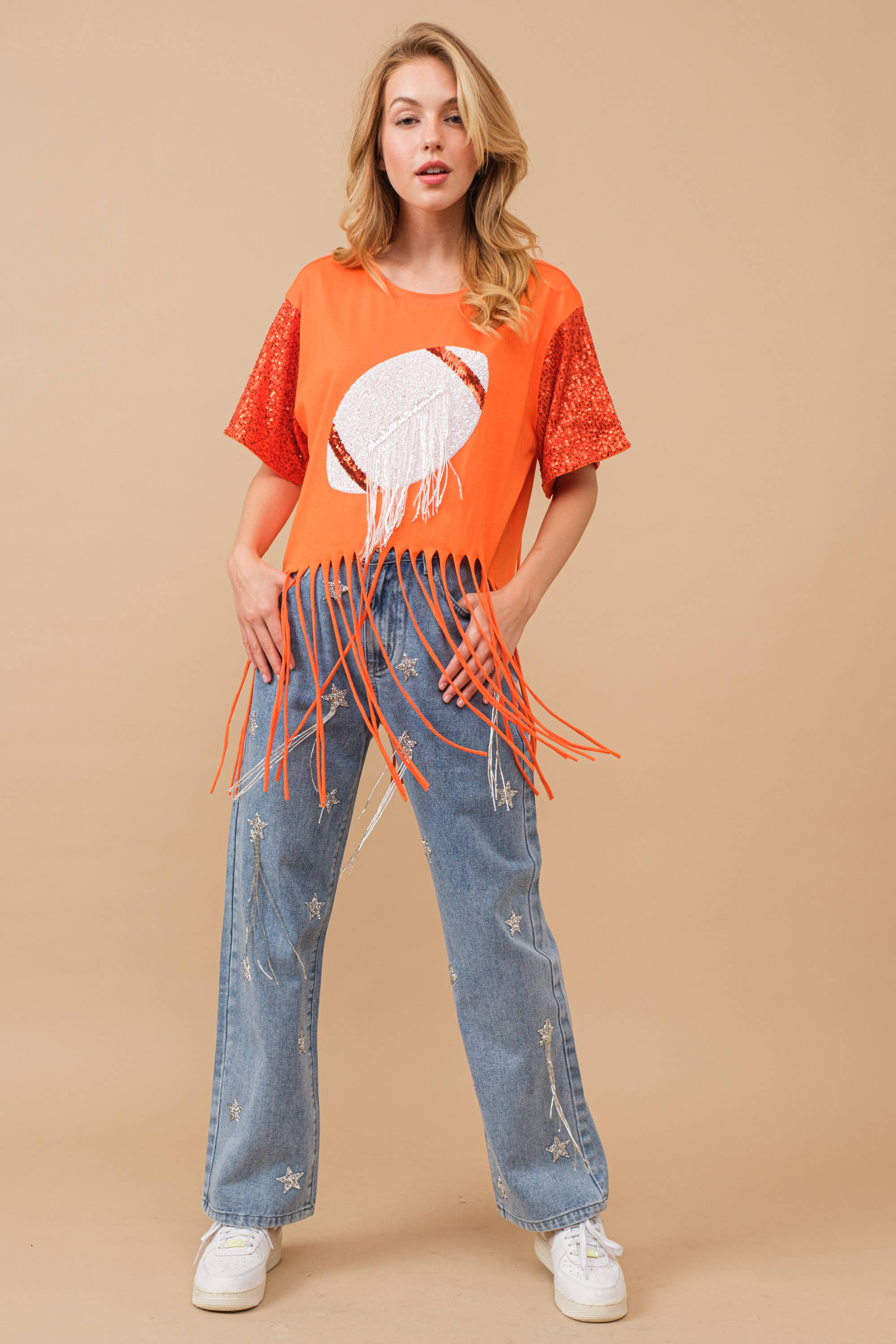 Blue B – Großhandel T-Shirt – Damen – 34255T - Fußball-T-Shirt mit Paillettenfransen und Grafik10