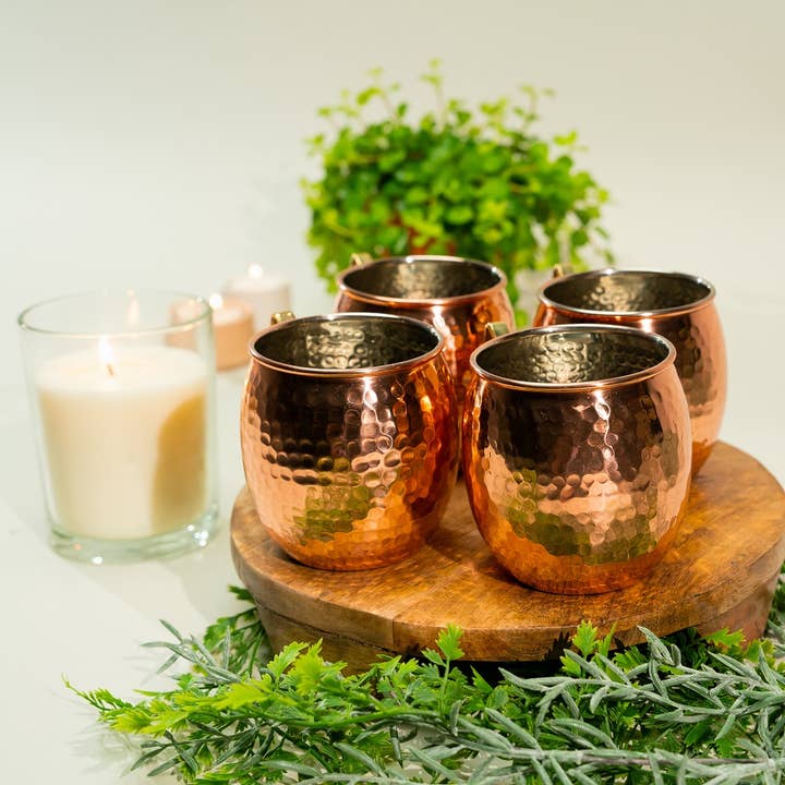 Puur koperen set van 4 mokken/bierpullen gehamerd met voor wholesale door Ayurveda Specialist B.V.