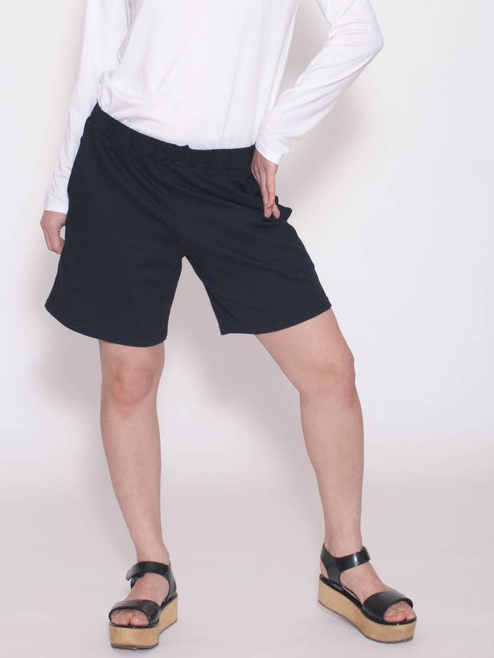 Shorts Vibe aus Bio-Baumwolle - schwarz für den Großhandel von KOLO Berlin