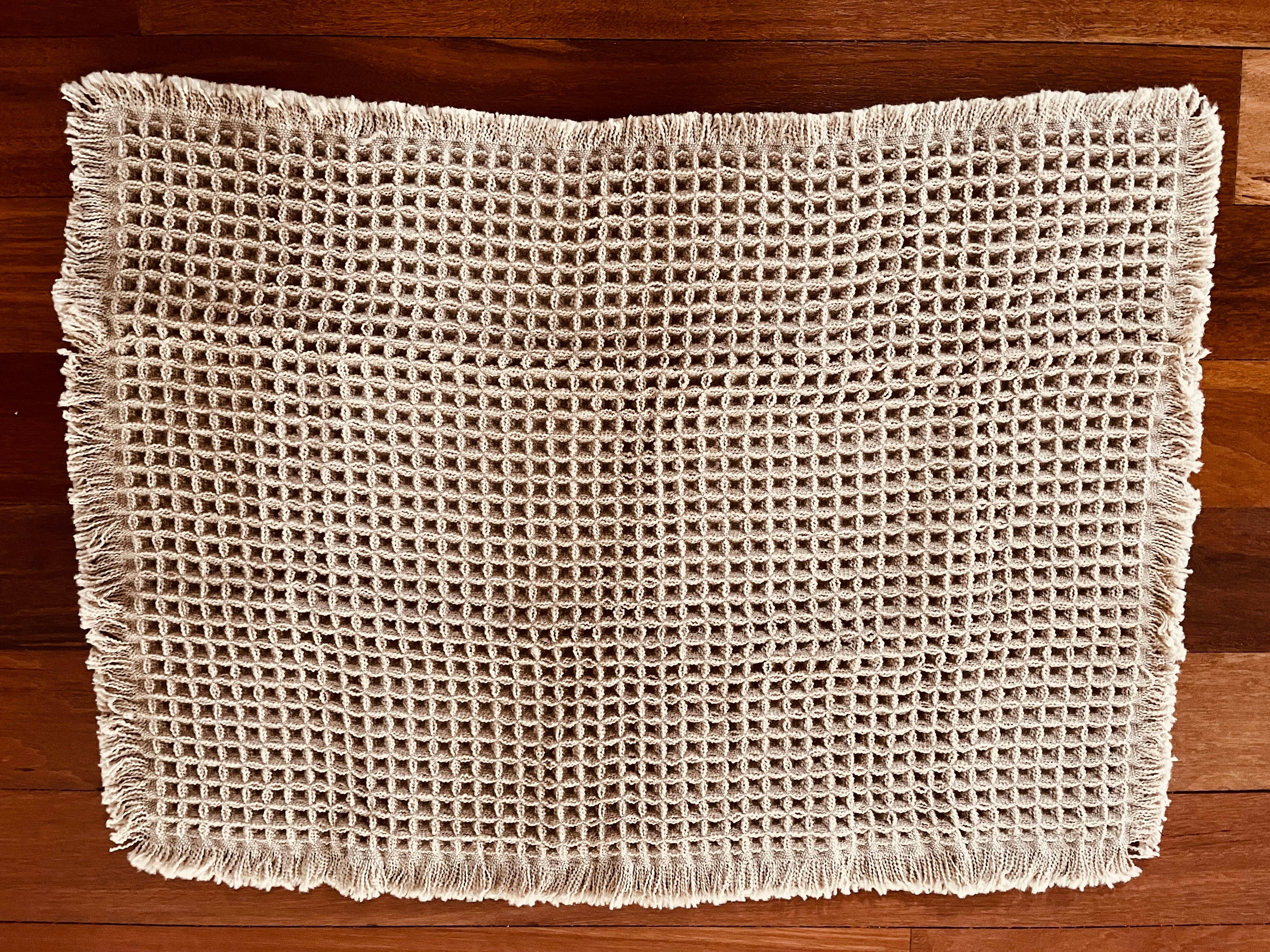 Mama and Tochter - Wholesale Bath Mat - Microfiber Waffle Non slip Bath Mat - Camel1