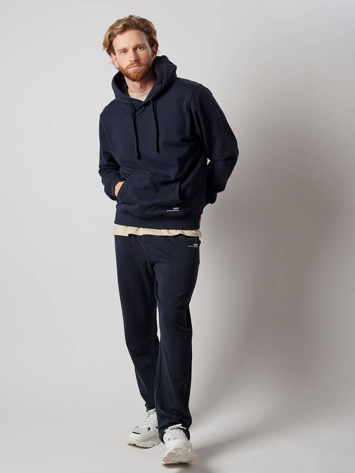 Joggers dritti garzati in cotone organico certificato per la vendita all'ingrosso da parte di OWN OFF WITH NATURE