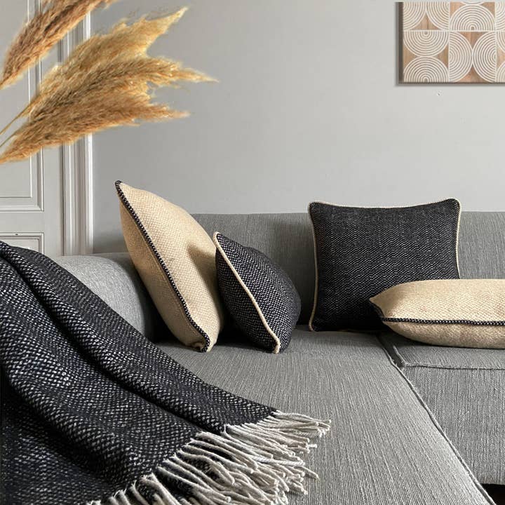 Crow black structure recycled wool throw for wholesale by Malagoon