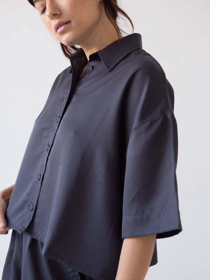 Hallow Tencel oversized shirt in black for wholesale on Faire