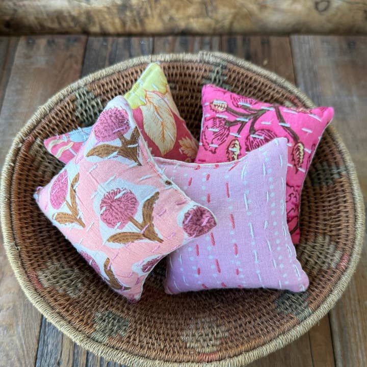 Belle's Nest – sachê perfumado por atacado – Saquetas de Lavanda Quadradas Cor-de-Rosa0