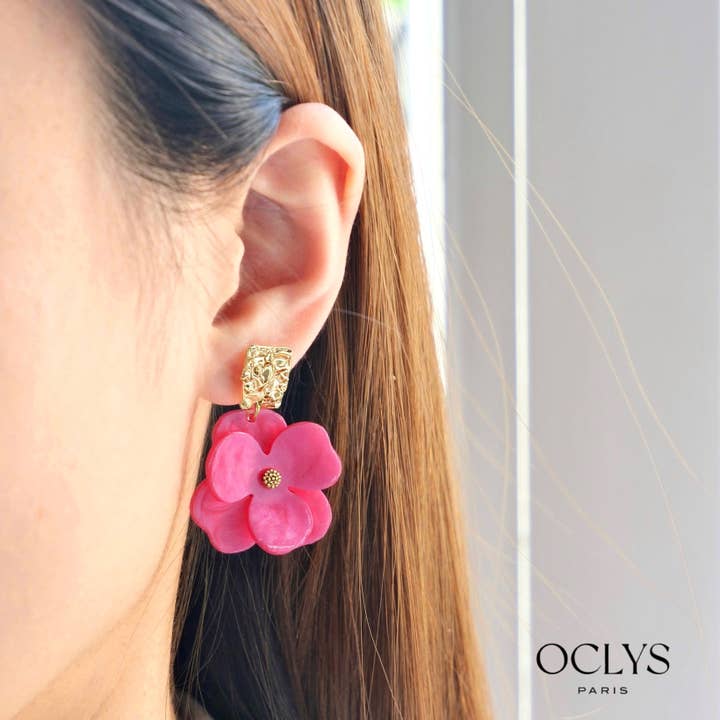Nina gold stainless steel resin flower earrings for wholesale by Oclys