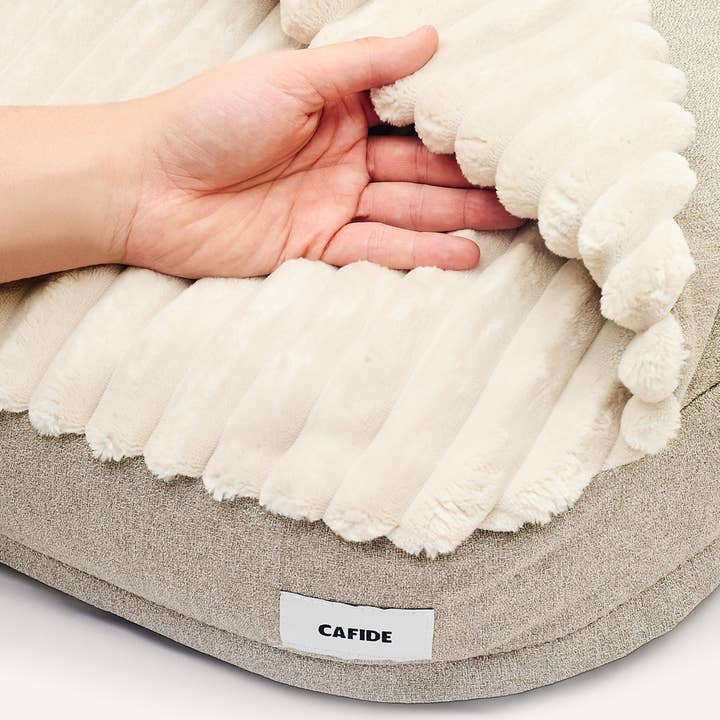 CAFIDE - Wholesale Pet Bed - Dog - Beige Chenille Hooded Dog Bed Cover, Maso1