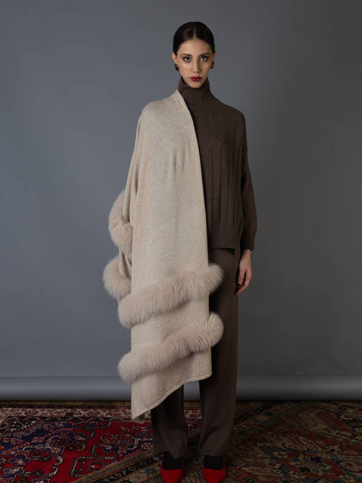 60X200 stole with fox profile for wholesale by Bruno Carlo