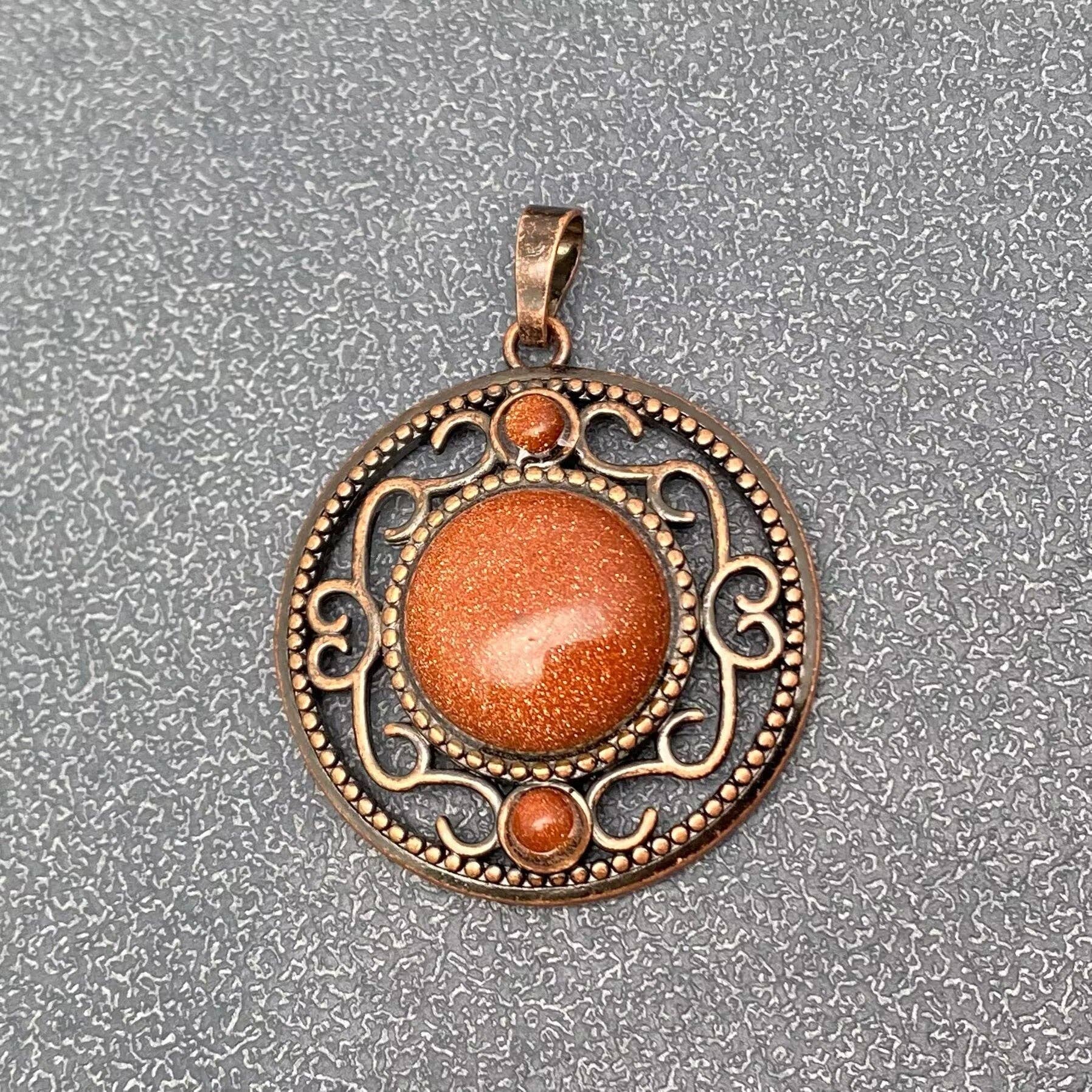 Mio Queena - Wholesale Individual Charm/Pendant - Vintage Natural Stone Hollow Circular Charm  Pendant - CS24