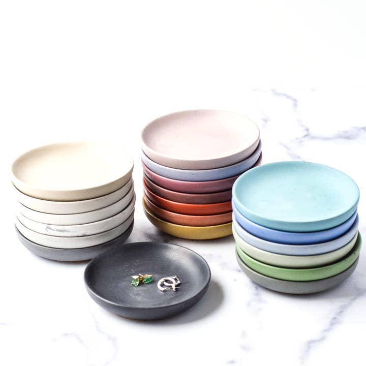 Cedar & Stone Garden - Wholesale Decorative Tray - Concrete Round Tray6