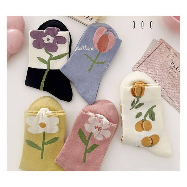 Tourtiwi – wholesale Socks – Women's – Tulip Floral Patterned Crew Socks11