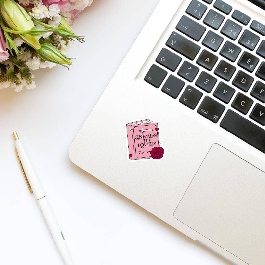 Limes & Lilly - Vente Autocollant - Autocollant en vinyle de livre de romance florale rose d'ennemis à amants1