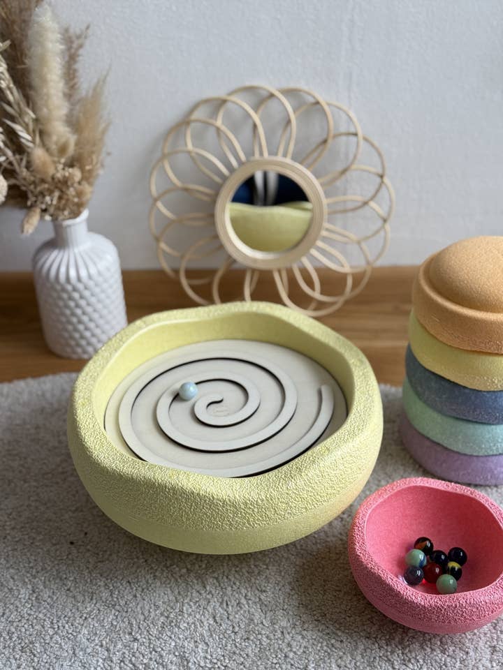 Piatto di attività a spirale (Stapelsteine) per la vendita all'ingrosso da parte di MomsCrew